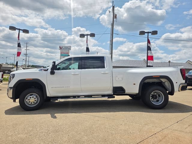 New 2026 GMC Sierra 3500 SLE w/ Preferred Package AWD/4WD image 13