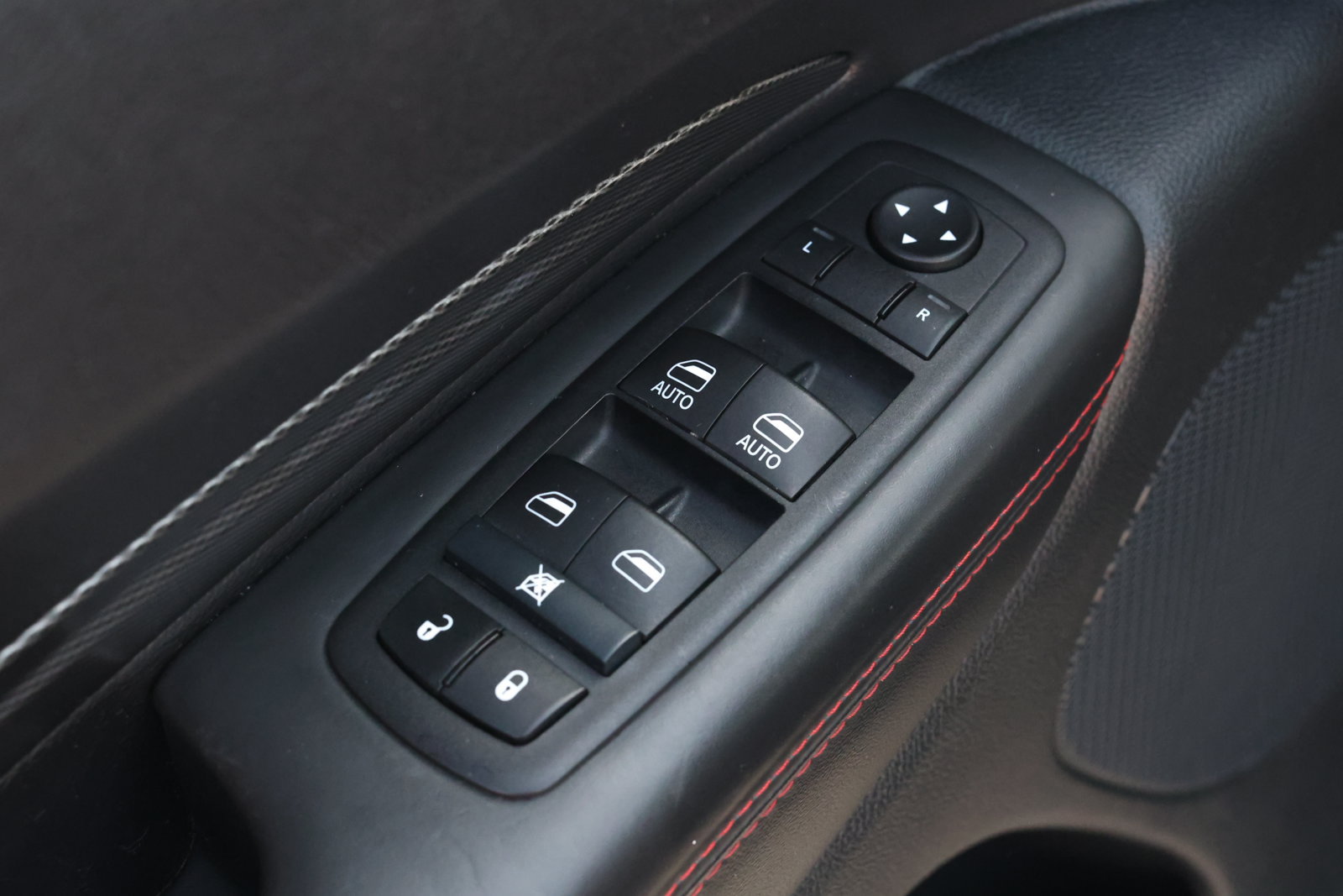 Used 2024 Dodge Durango GT AWD/4WD image 28