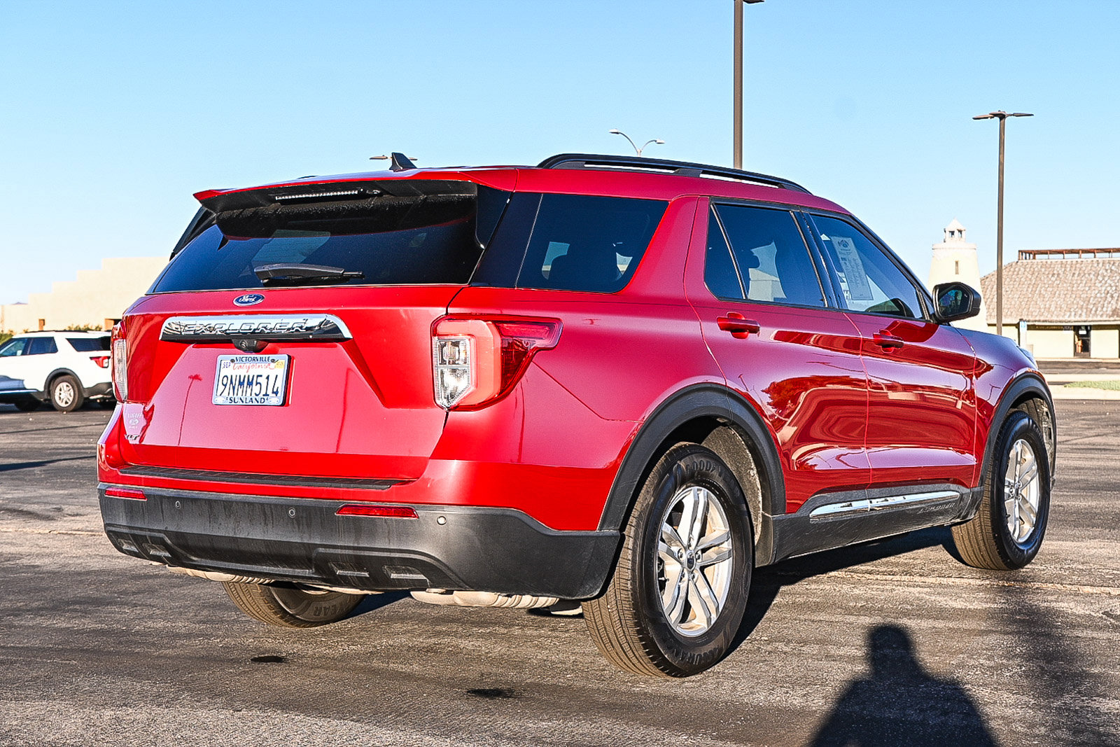 Used 2022 Ford Explorer XLT image 8