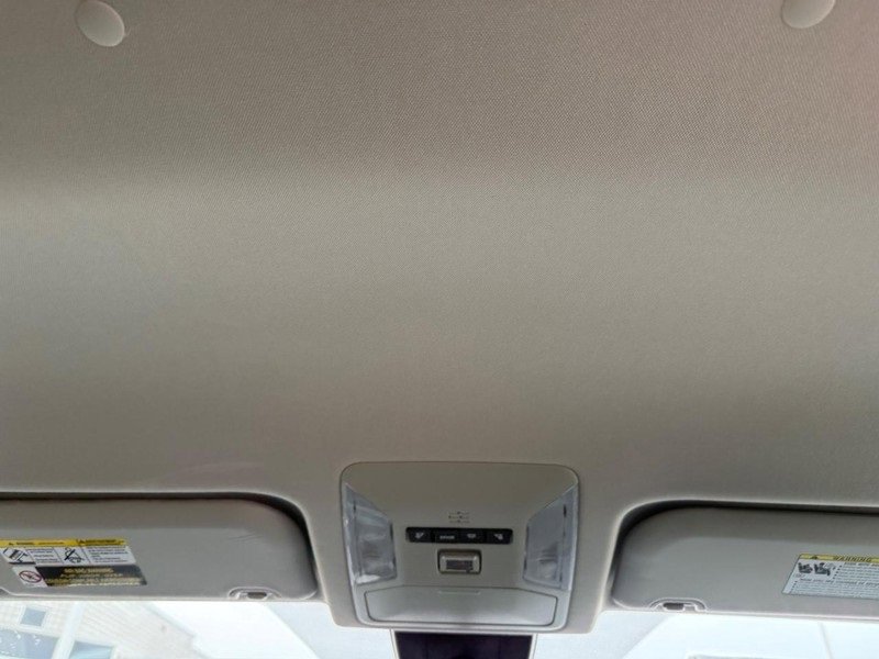 Used 2021 Toyota RAV4 LE image 14