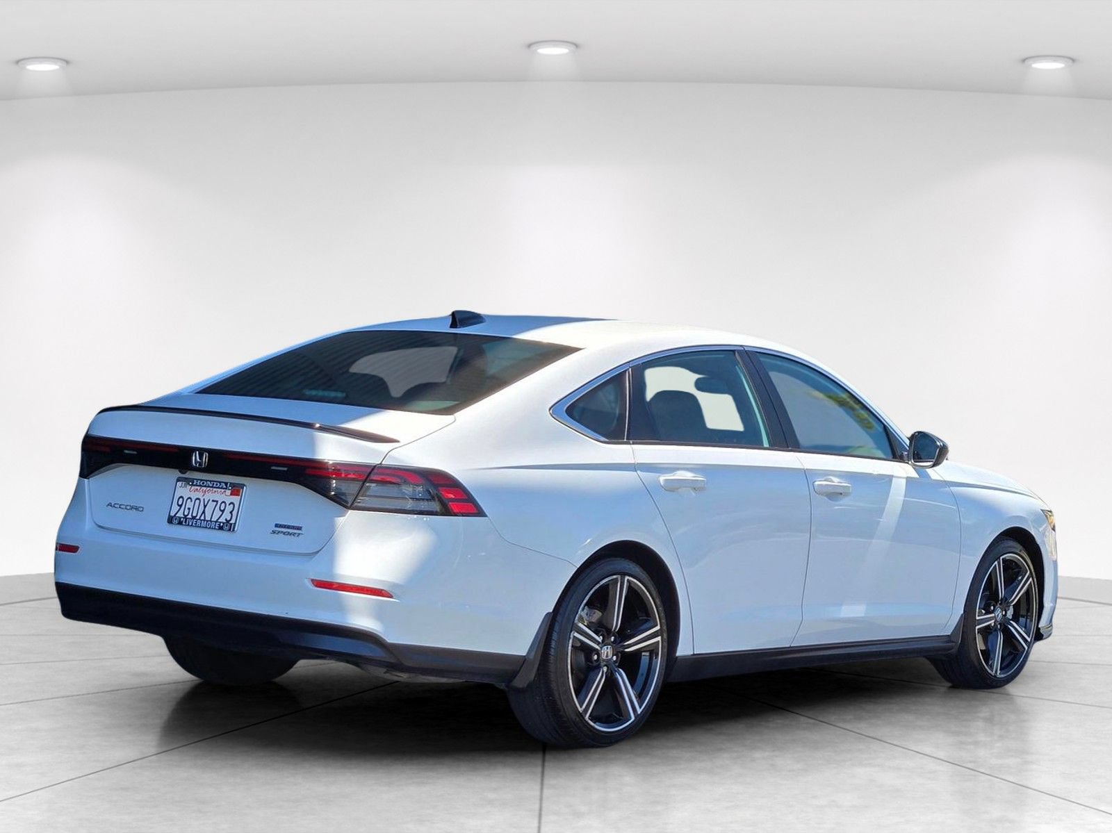 Used 2023 Honda Accord Sport image 6