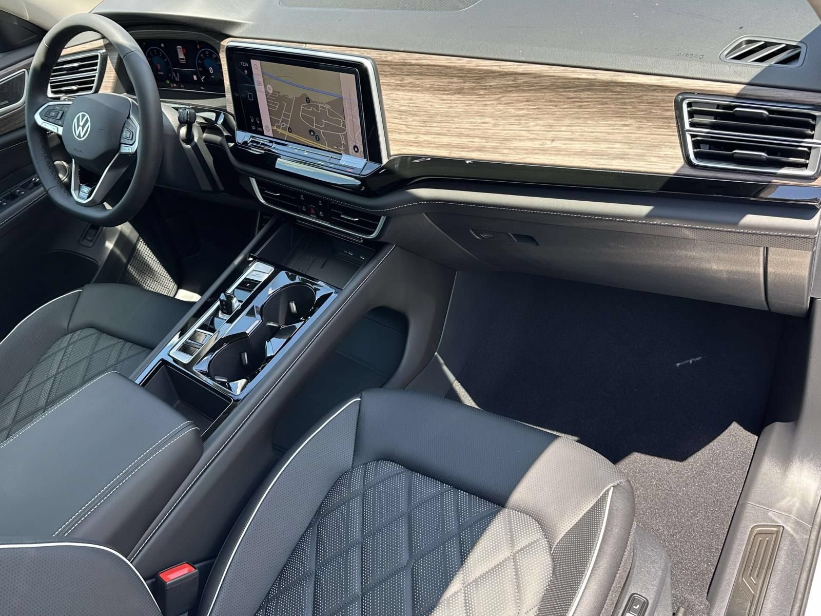 New 2026 Volkswagen Atlas SEL Premium R-Line AWD/4WD image 12