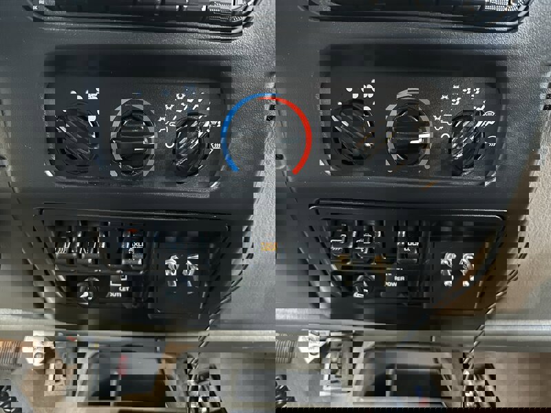 Used 2005 Jeep Wrangler Rubicon image 22