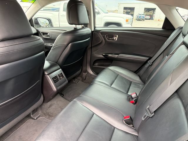Used 2016 Toyota Avalon XLE FWD image 21