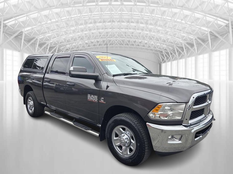 Used 2017 RAM 2500 Tradesman w/ Chrome Appearance Group RWD image 4