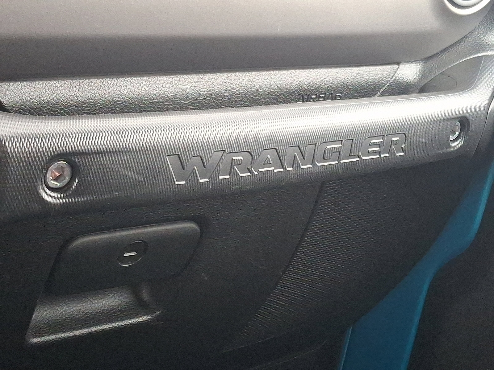 Used 2020 Jeep Wrangler Sport image 24