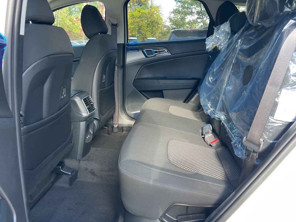 New 2026 Kia Sportage S image 12