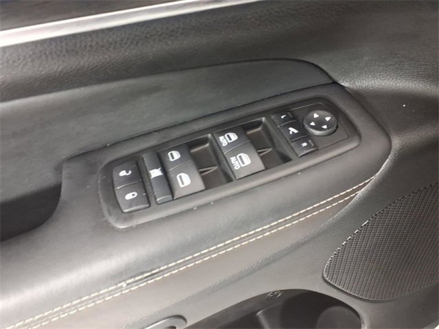 Used 2015 Jeep Grand Cherokee Overland w/ Advanced Technology Group image 15