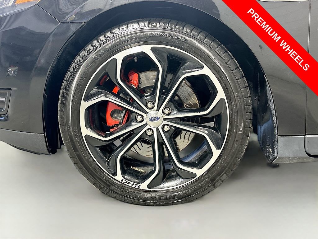 Used 2013 Ford Taurus SHO image 34