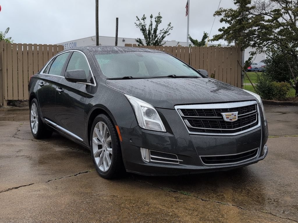 Used 2017 Cadillac XTS Luxury FWD image 2