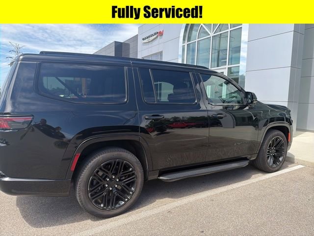 Used 2024 Jeep Wagoneer Series II w/ Convenience Group I AWD/4WD image 8