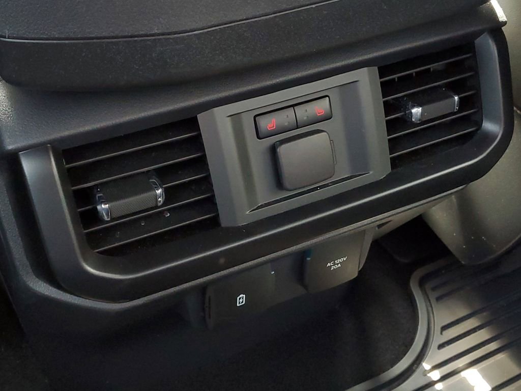 Used 2025 Ford F150 Raptor image 30