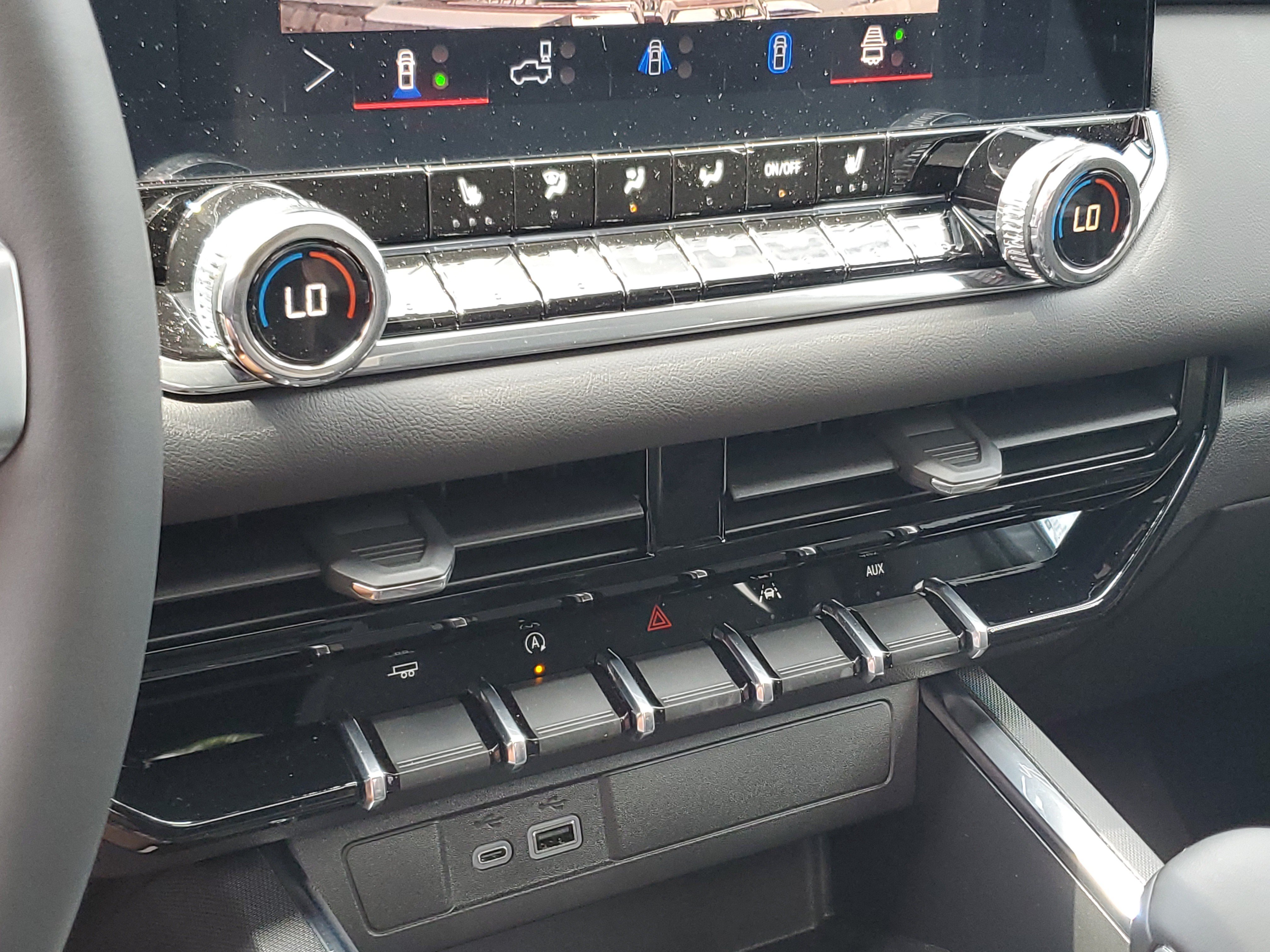 New 2026 GMC Canyon Elevation w/ Convenience Package RWD image 29