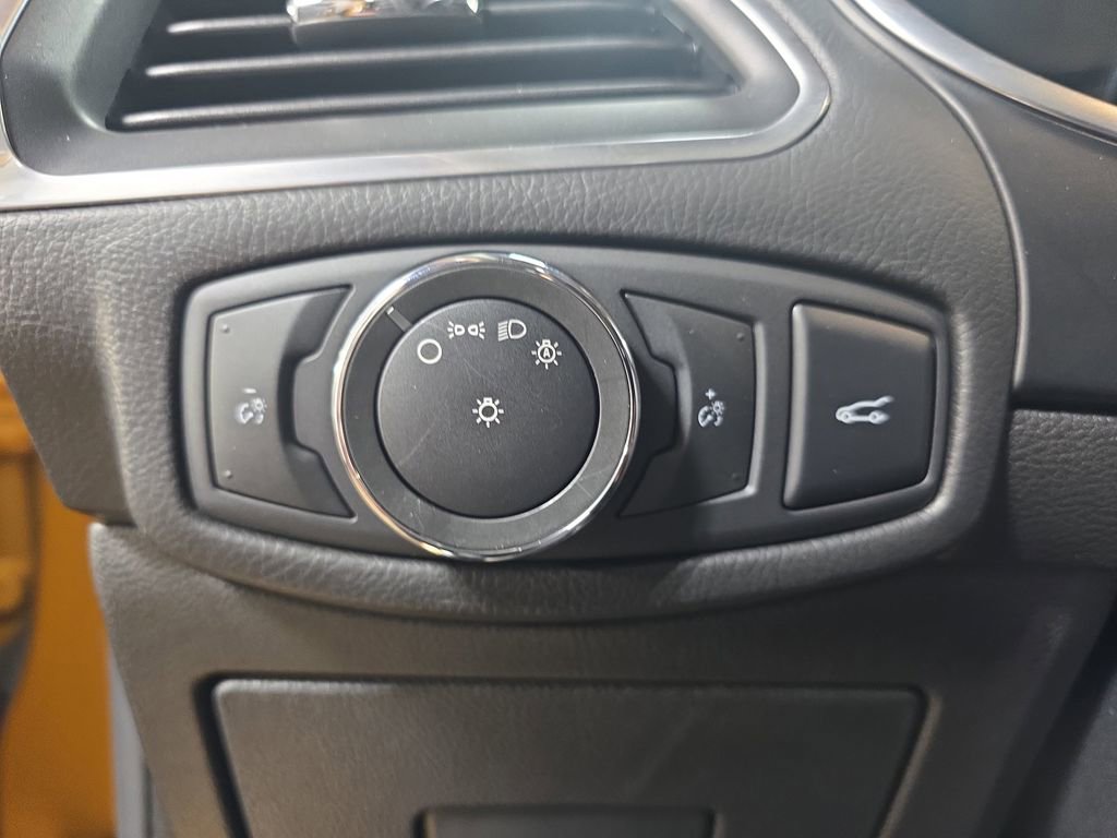 Used 2016 Ford Edge Sport w/ Canadian Touring Package AWD/4WD image 26