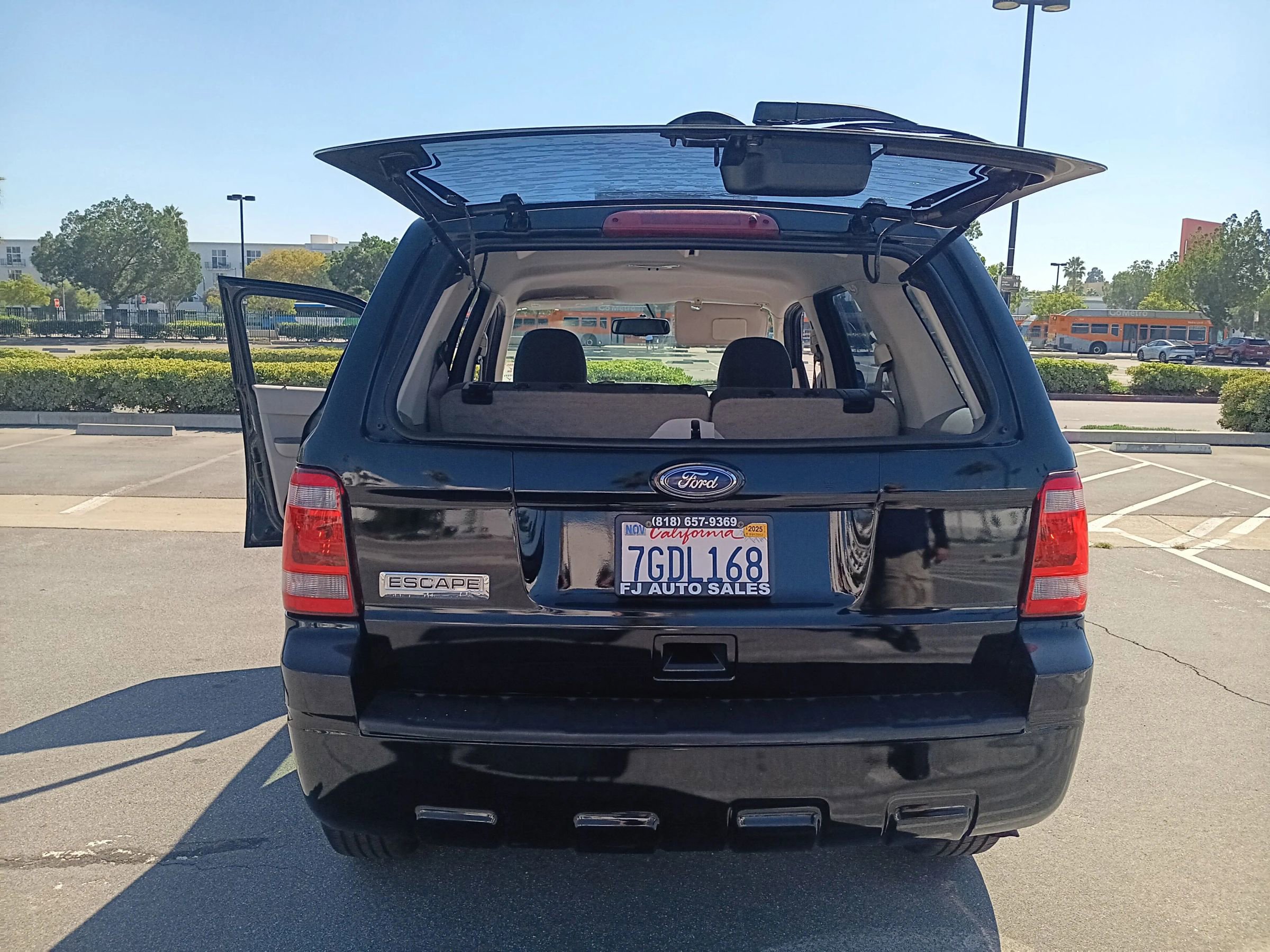 Used 2012 Ford Escape XLS image 9