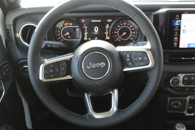 New 2026 Jeep Wrangler Unlimited Sahara AWD/4WD image 13