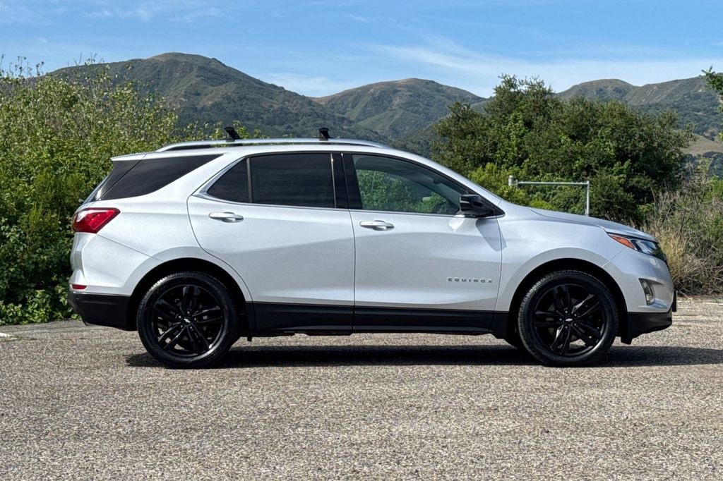Used 2020 Chevrolet Equinox LT w/ Sport Edition image 3