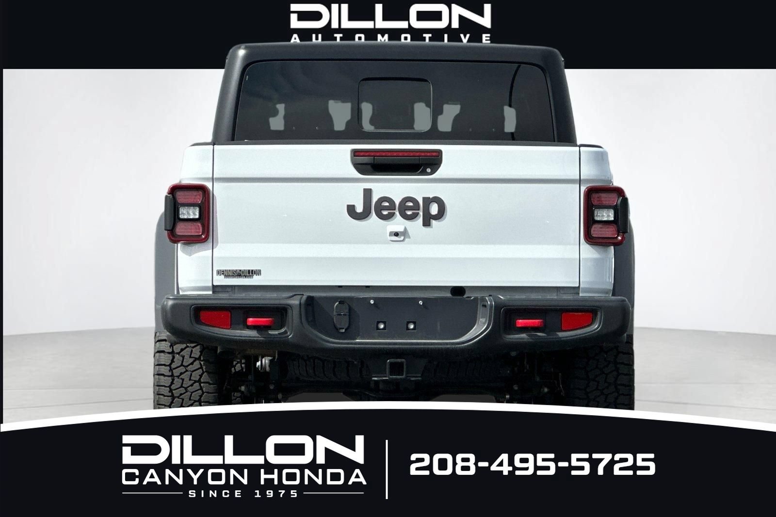 Used 2025 Jeep Gladiator Rubicon AWD/4WD image 6