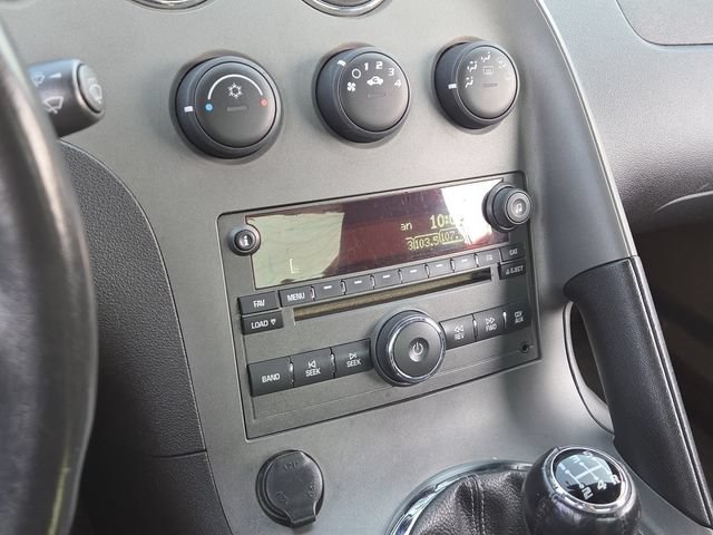 Used 2006 Pontiac Solstice Convertible w/ Premium Package RWD image 25