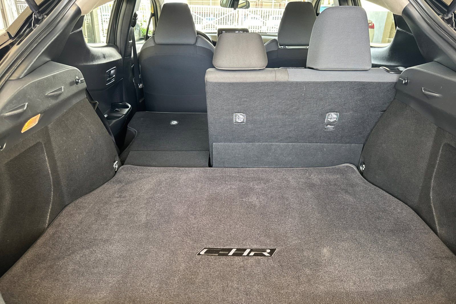 Used 2021 Toyota C-HR LE image 15