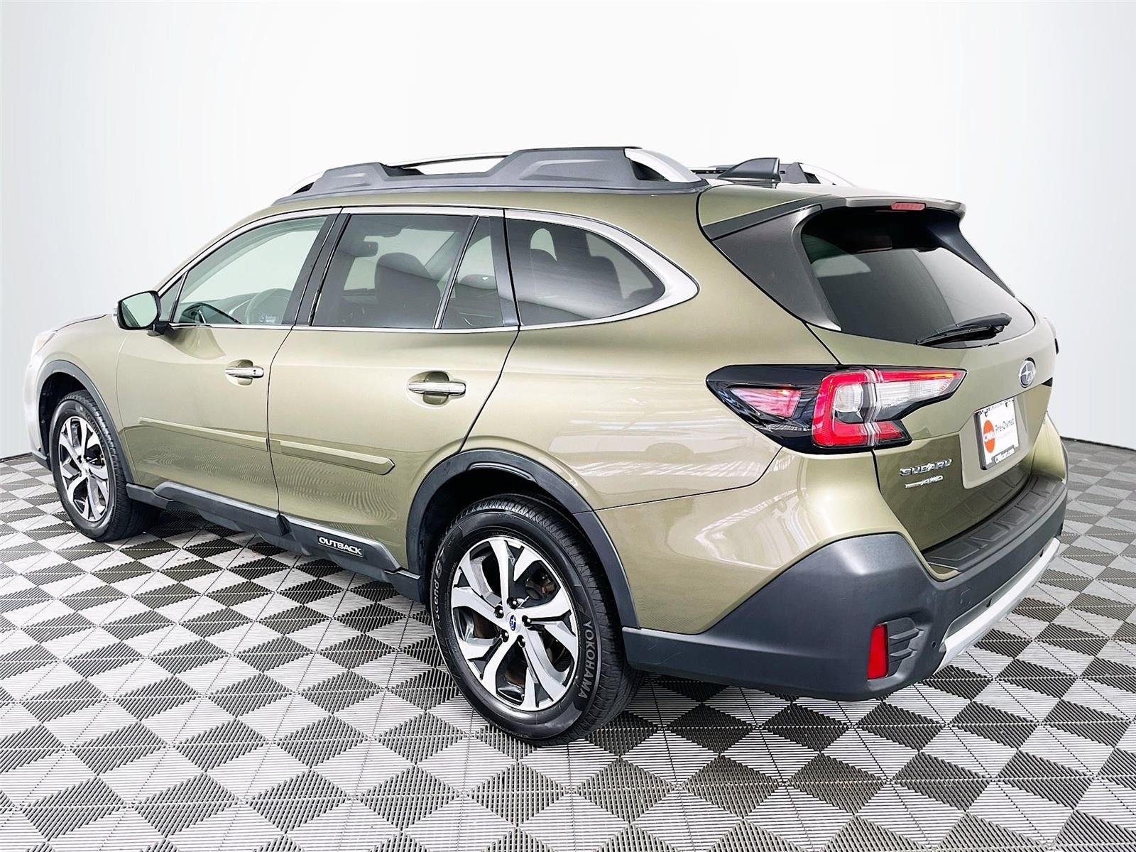 Certified 2021 Subaru Outback Touring XT AWD/4WD image 7