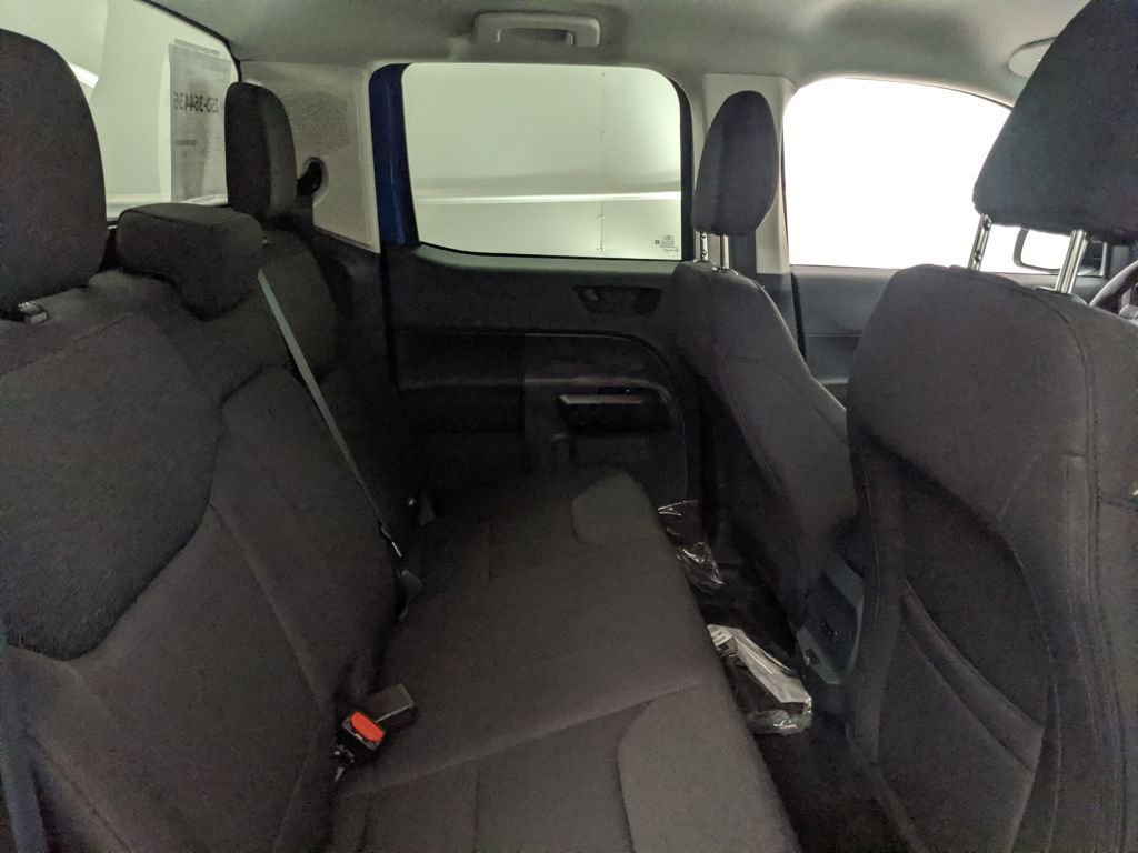 New 2025 Ford Maverick XL image 25