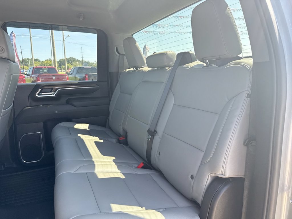 Used 2025 Chevrolet Silverado 2500 LT w/ All Star Edition AWD/4WD image 19