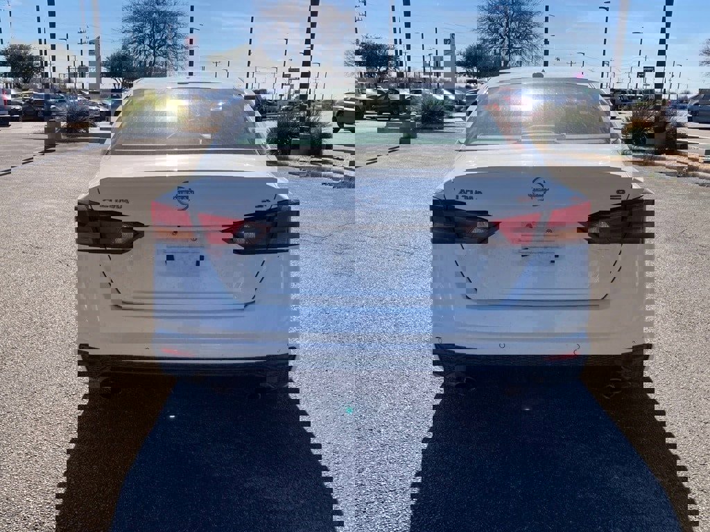 Used 2025 Nissan Altima 2.5 SR image 6