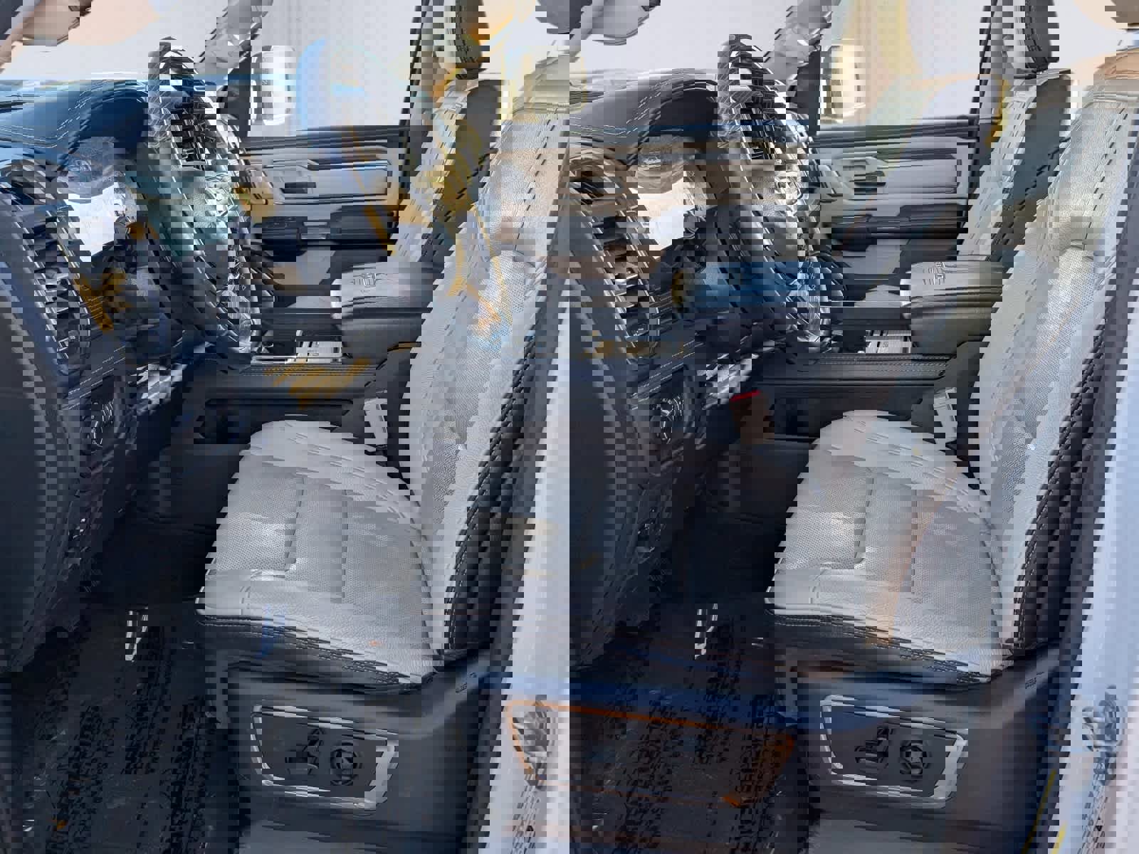 Used 2020 RAM 1500 Limited image 17