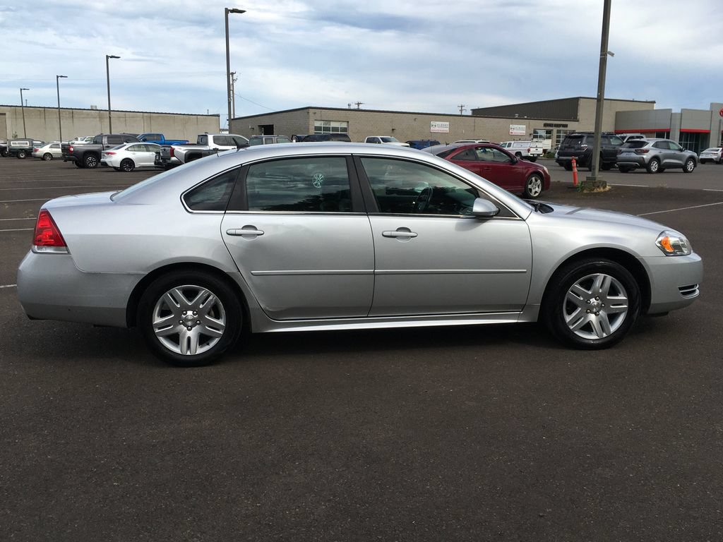 Used 2014 Chevrolet Impala LT FWD image 9