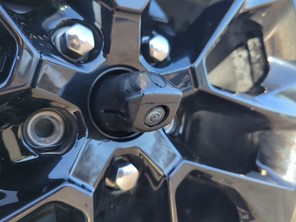 Used 2025 Jeep Wrangler Unlimited Sahara w/ Safety Group image 14