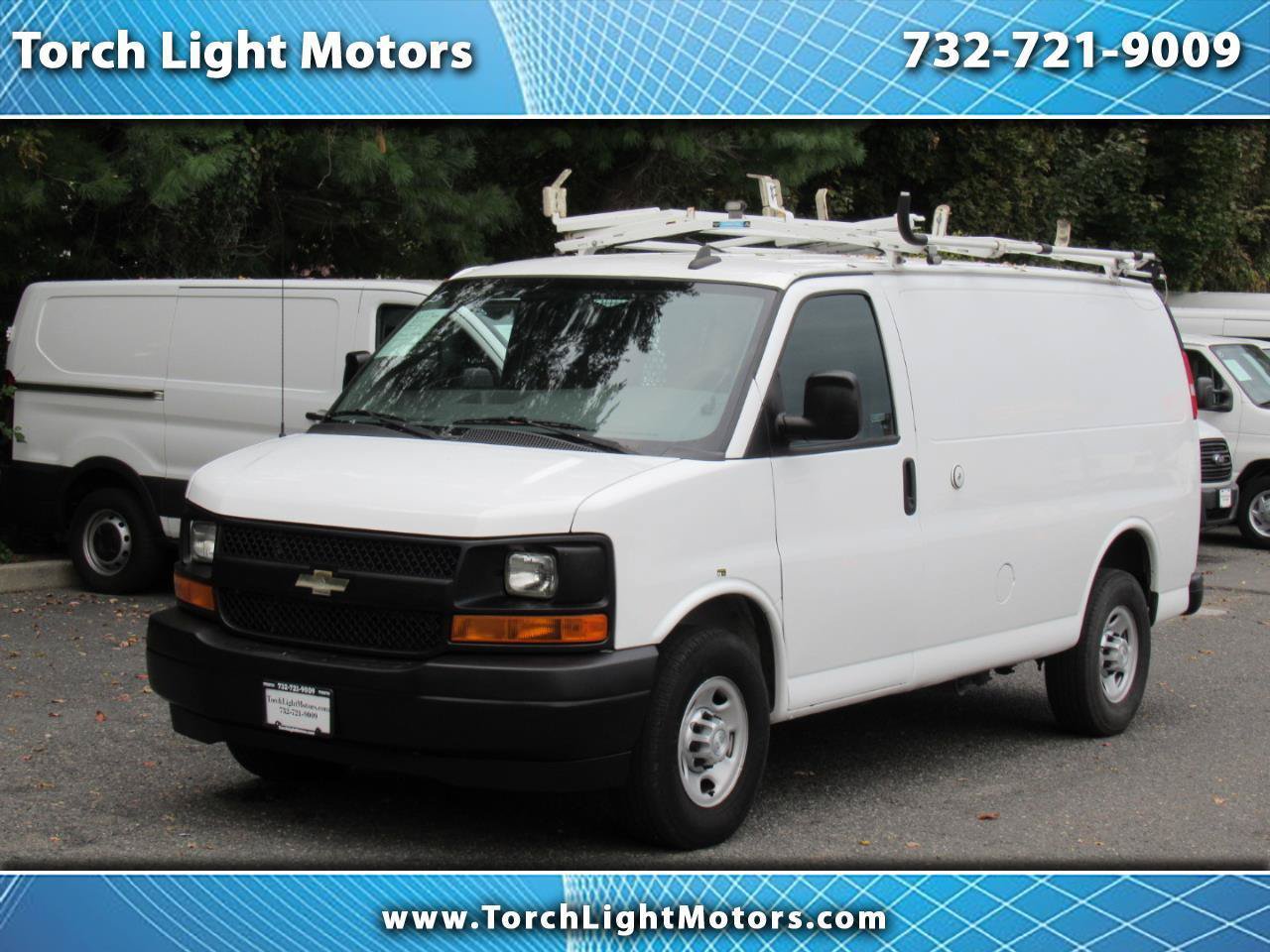 Used 2017 Chevrolet Express 2500 RWD image 1