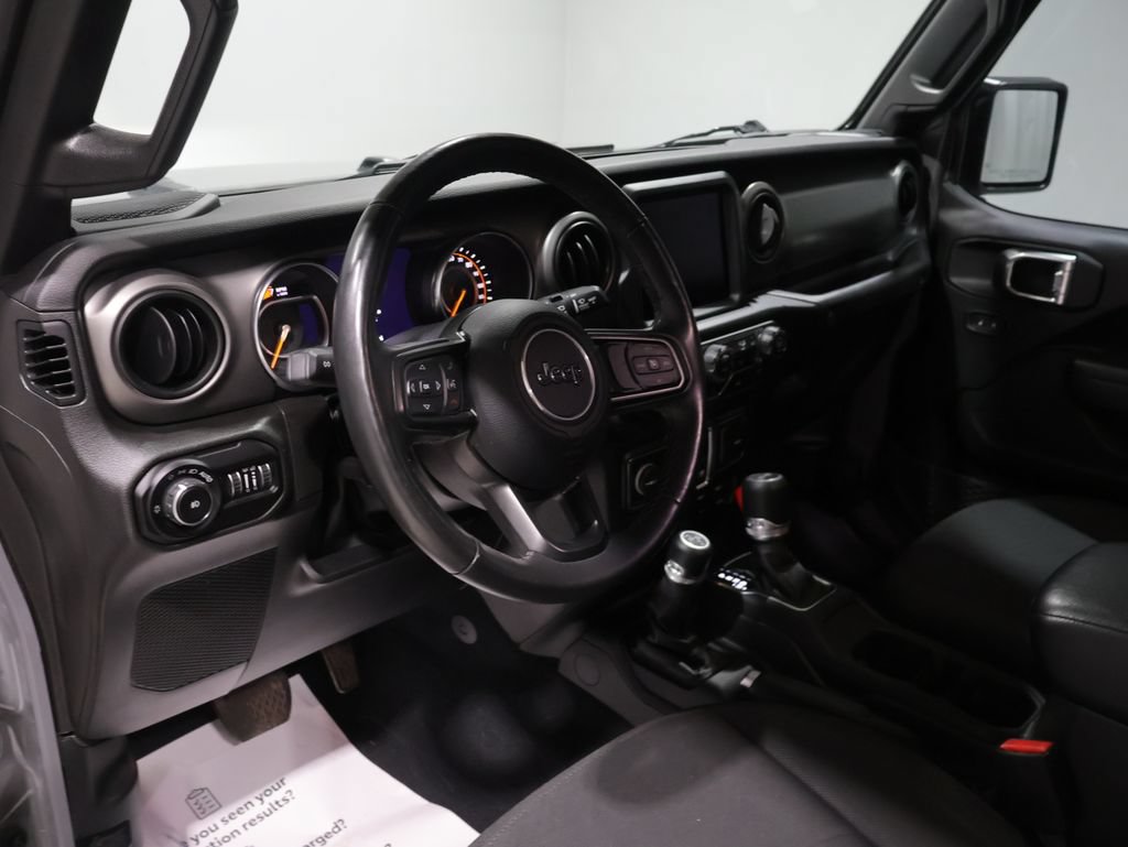 Used 2022 Jeep Wrangler Sport AWD/4WD image 13