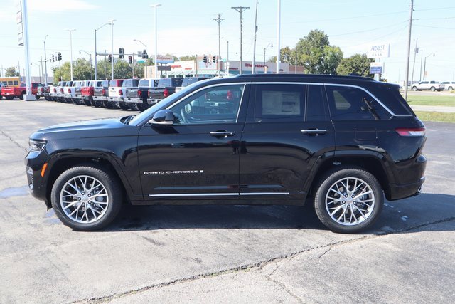 New 2025 Jeep Grand Cherokee Summit image 20