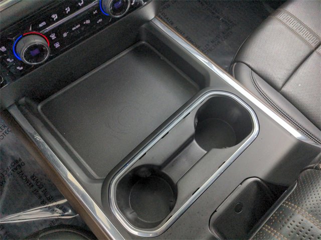Used 2024 Chevrolet Silverado 3500 High Country image 31