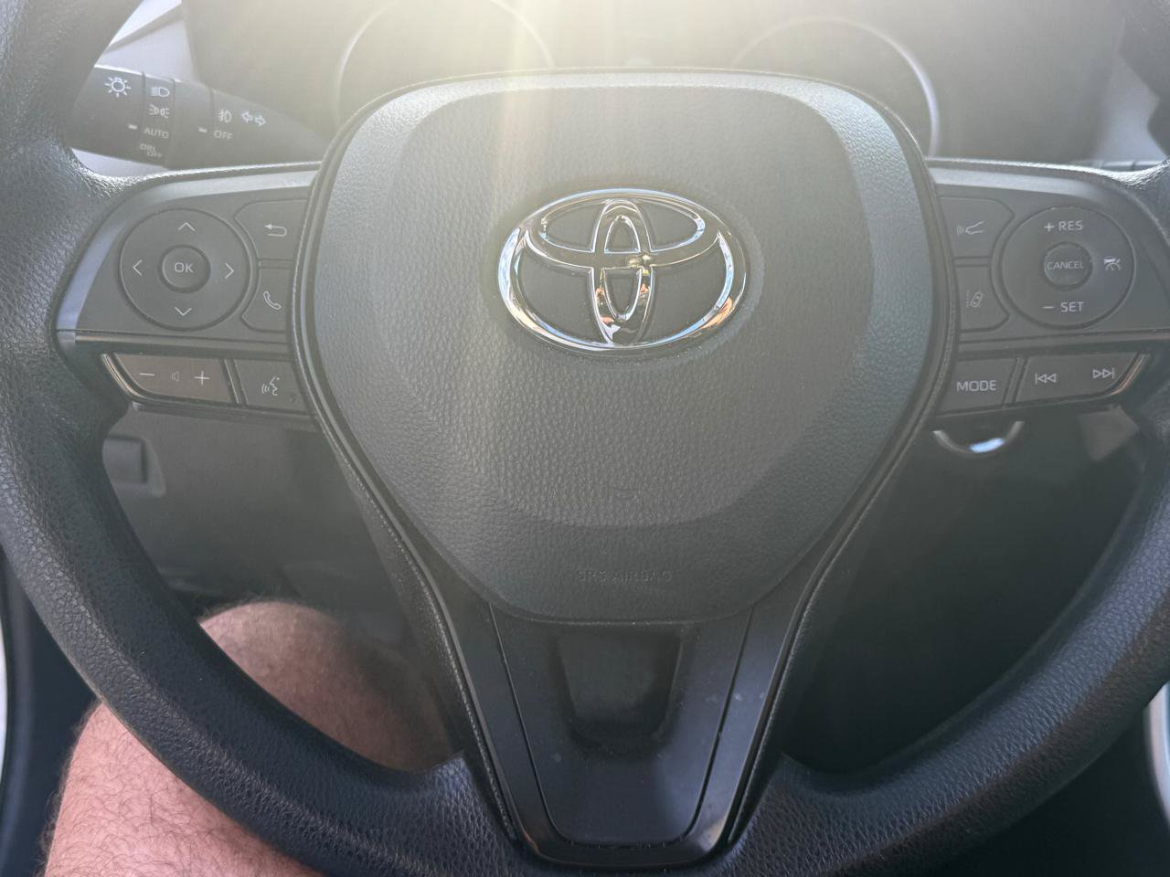 Used 2021 Toyota RAV4 XLE AWD/4WD image 10