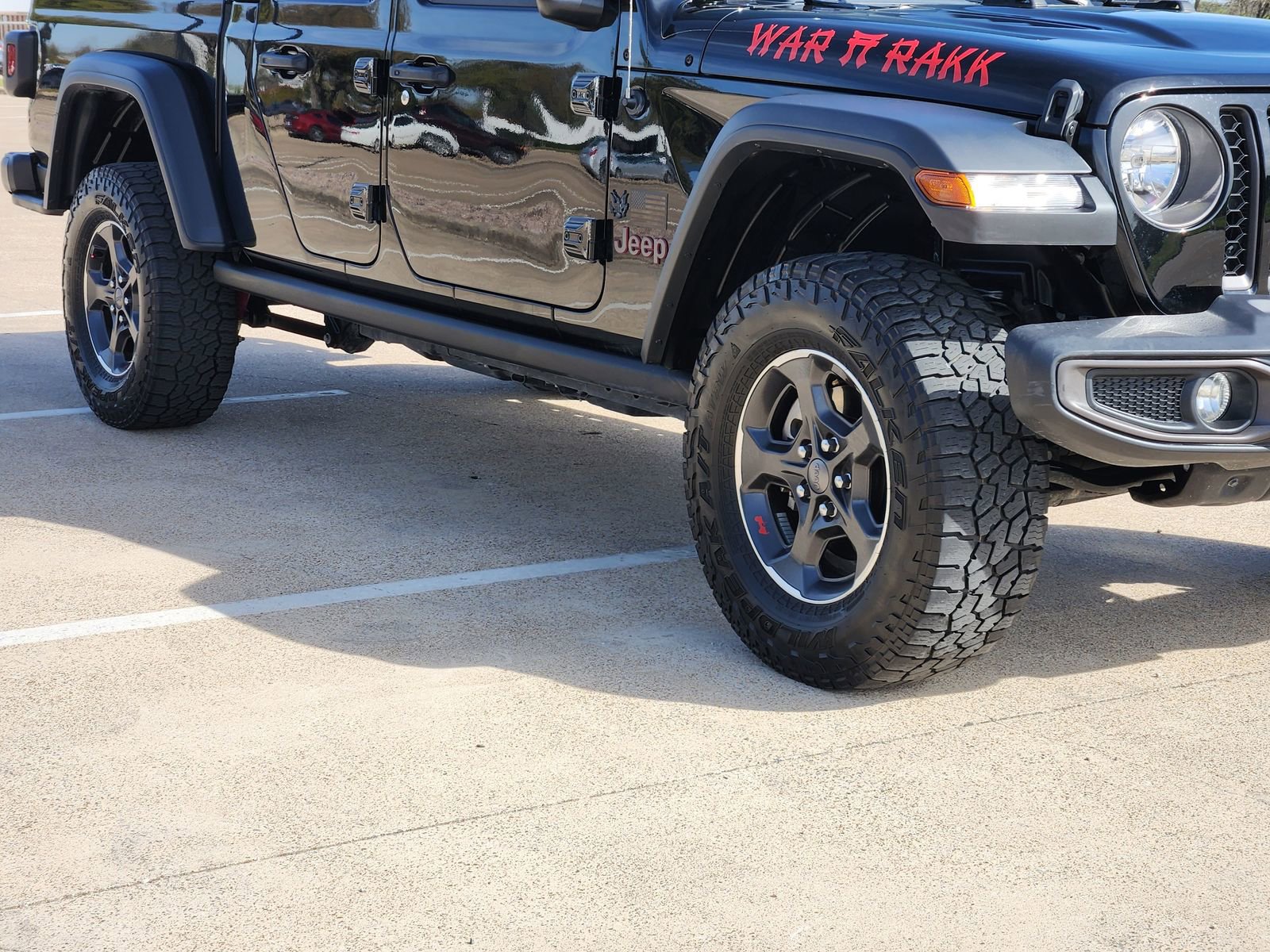 Used 2023 Jeep Gladiator Rubicon w/ Cold Weather Group image 11