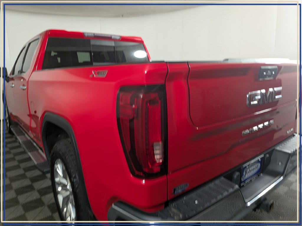 Used 2019 GMC Sierra 1500 SLT w/ SLT Premium Package AWD/4WD image 10