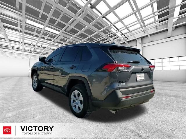 Used 2025 Toyota RAV4 LE image 5