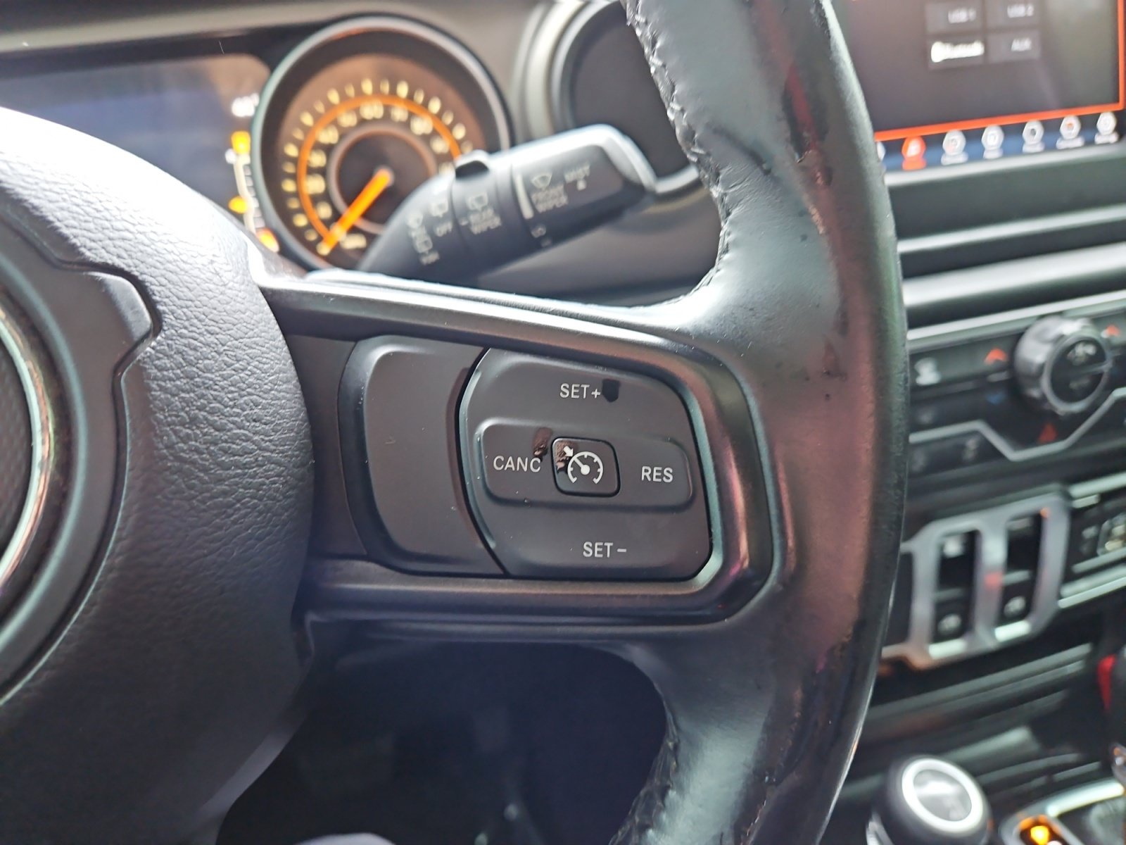 Used 2018 Jeep Wrangler Sport AWD/4WD image 22