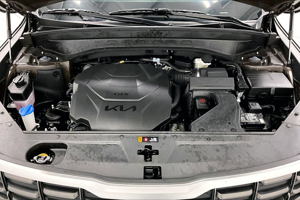 Used 2025 Kia Telluride S FWD image 11