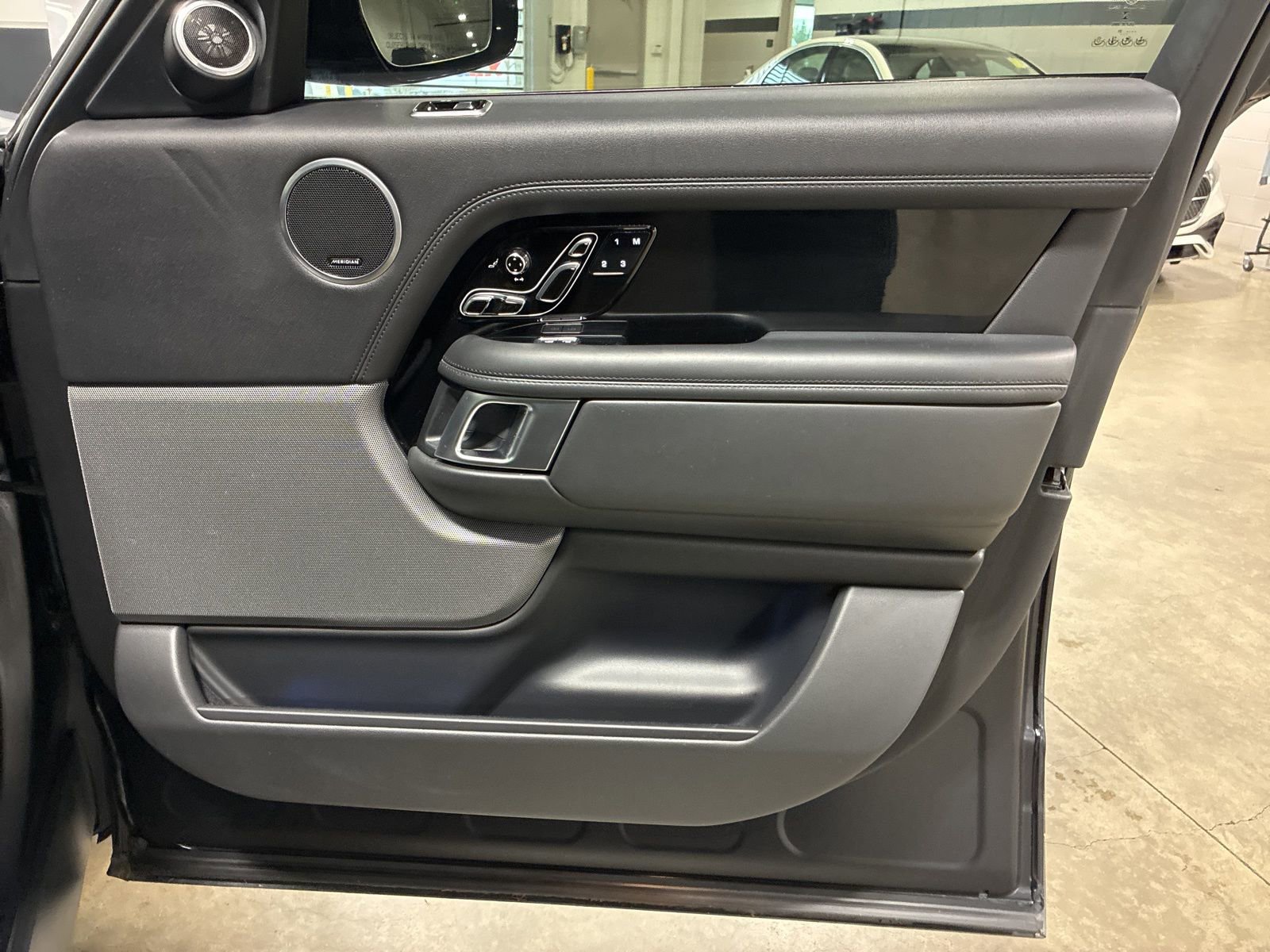 Used 2021 Land Rover Range Rover Westminster Edition image 30