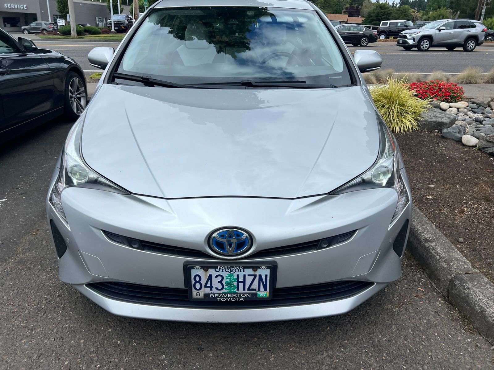 Used 2016 Toyota Prius FWD image 4
