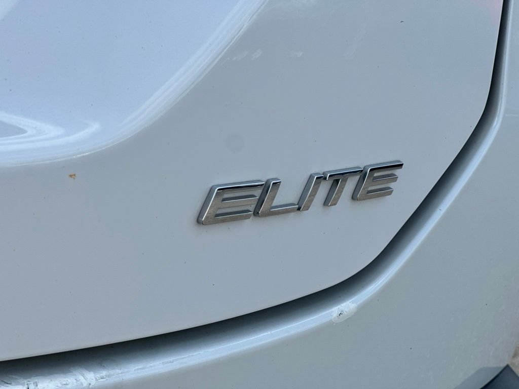 Used 2025 Honda Pilot Elite image 4