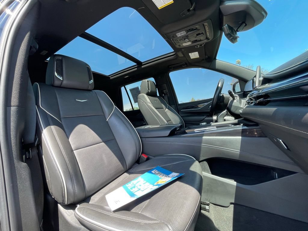 Used 2024 Cadillac Escalade Sport w/ LPO, ONYX Package AWD/4WD image 12