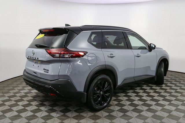 Used 2023 Nissan Rogue SV w/ SV Premium Package image 12