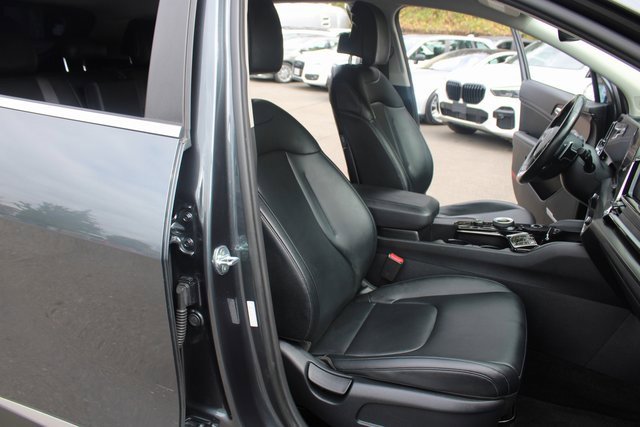 Used 2023 Kia Sportage EX image 24