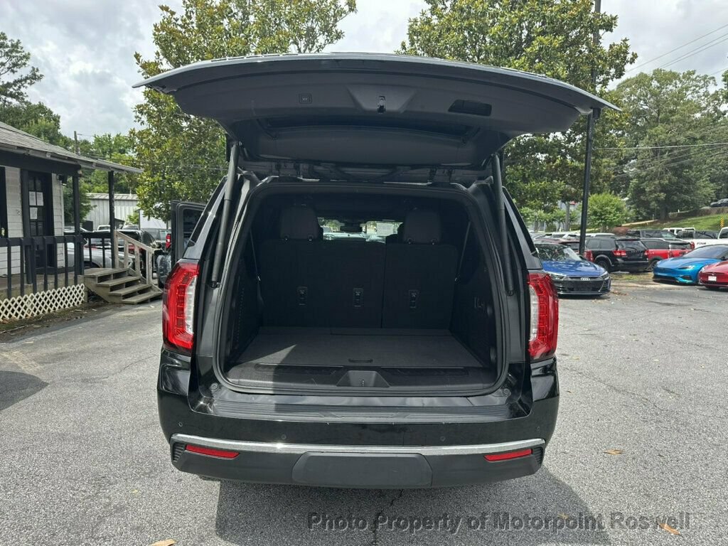 Used 2023 GMC Yukon XL SLT w/ SLT Premium Package RWD image 24