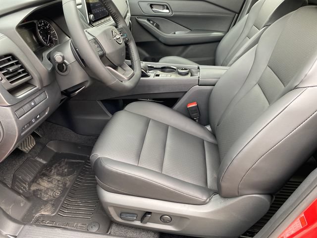 New 2026 Nissan Rogue Dark Armor AWD/4WD image 10