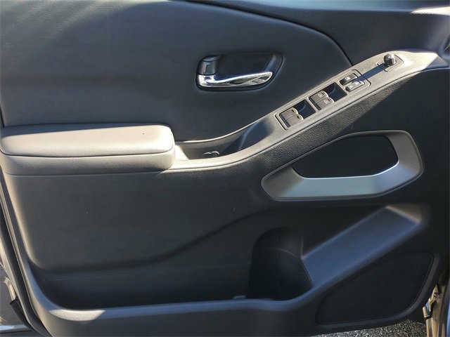New 2026 Nissan Frontier SV image 5